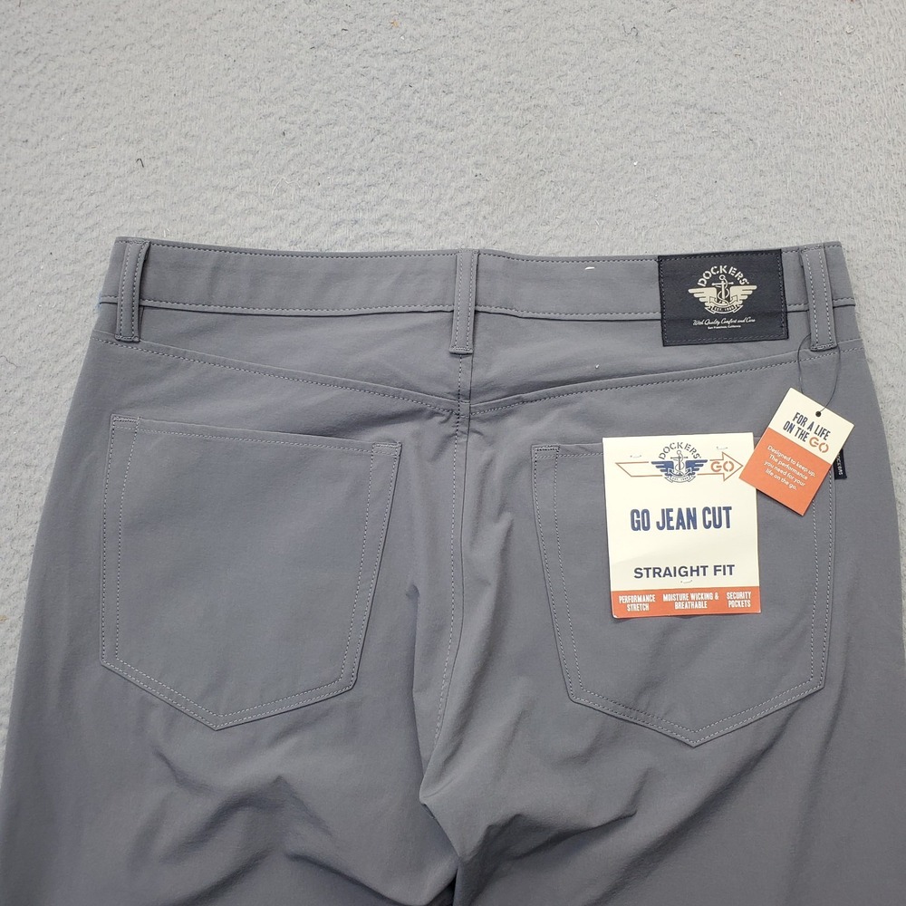 DOCKERS Pants Mens 34x32 Gray Straight‎ Fit Performance Security Pockets Hiking - Picture 11 of 11